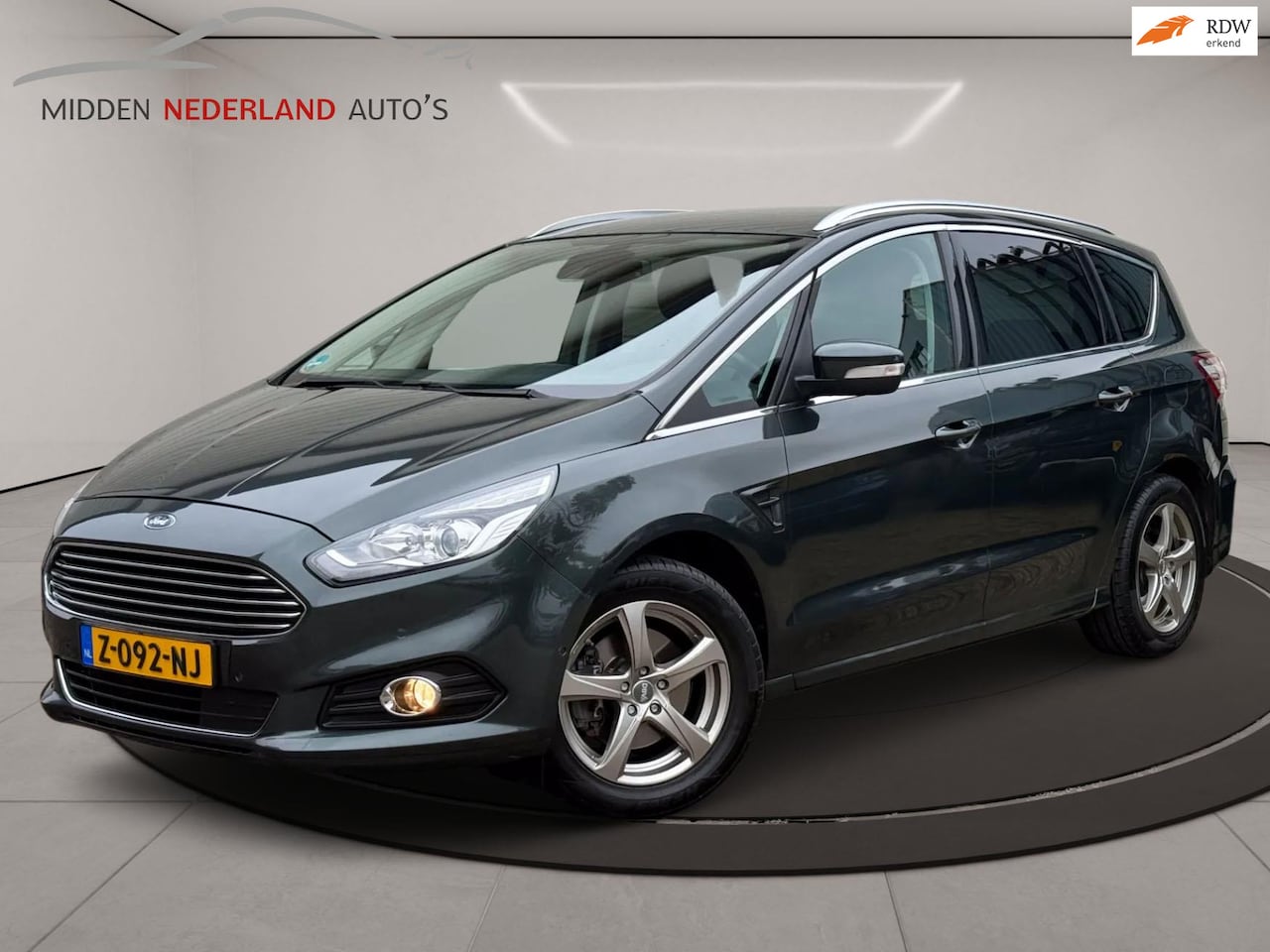 Ford S-Max - 1.5 Titanium 7p. * 7 PERSOONS * TREKHAAK * STOELVERWARMING * - AutoWereld.nl