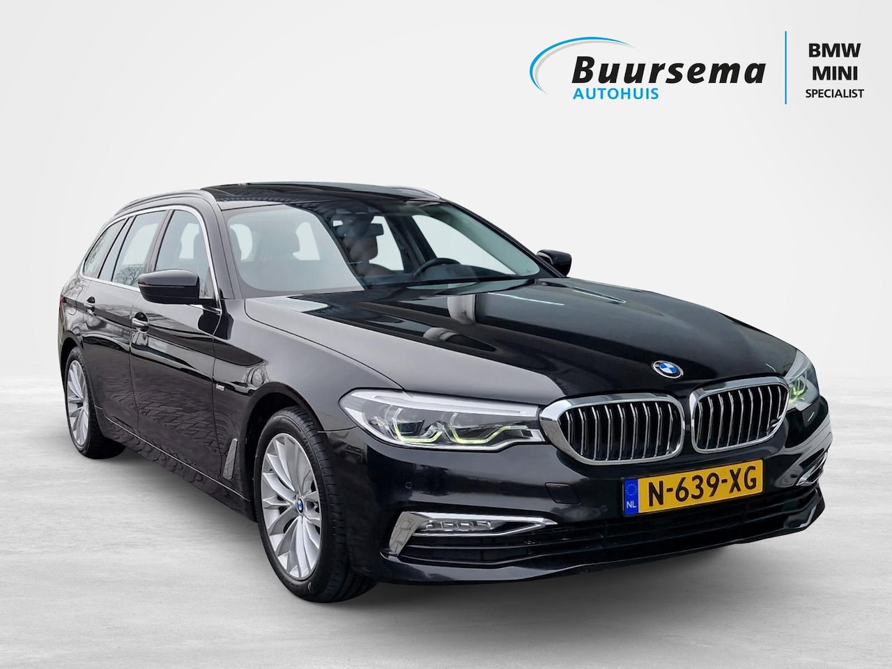 BMW 5-serie - 530d Luxury 530d High Exe | Luxury-line | Head-up Display | Panoramadak | - AutoWereld.nl