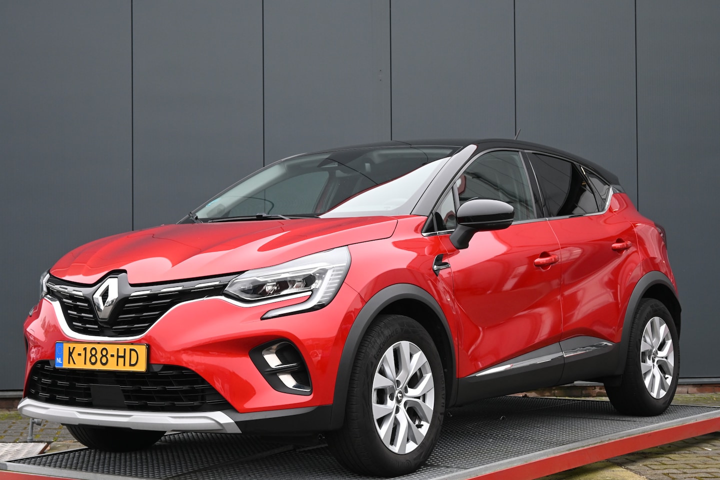 Renault Captur - 1.0 TCe 100 Intens - AutoWereld.nl