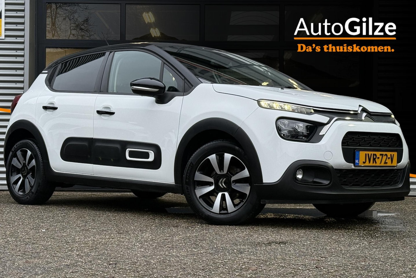 Citroën C3 - 1.2 PureTech Feel Edition l Stoelverwarming l Camera l DAB l - AutoWereld.nl