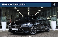 BMW 1-serie - 120 M Sport Automaat / Sportstoelen / Achteruitrijcamera / M Adaptief onderstel / Comfort