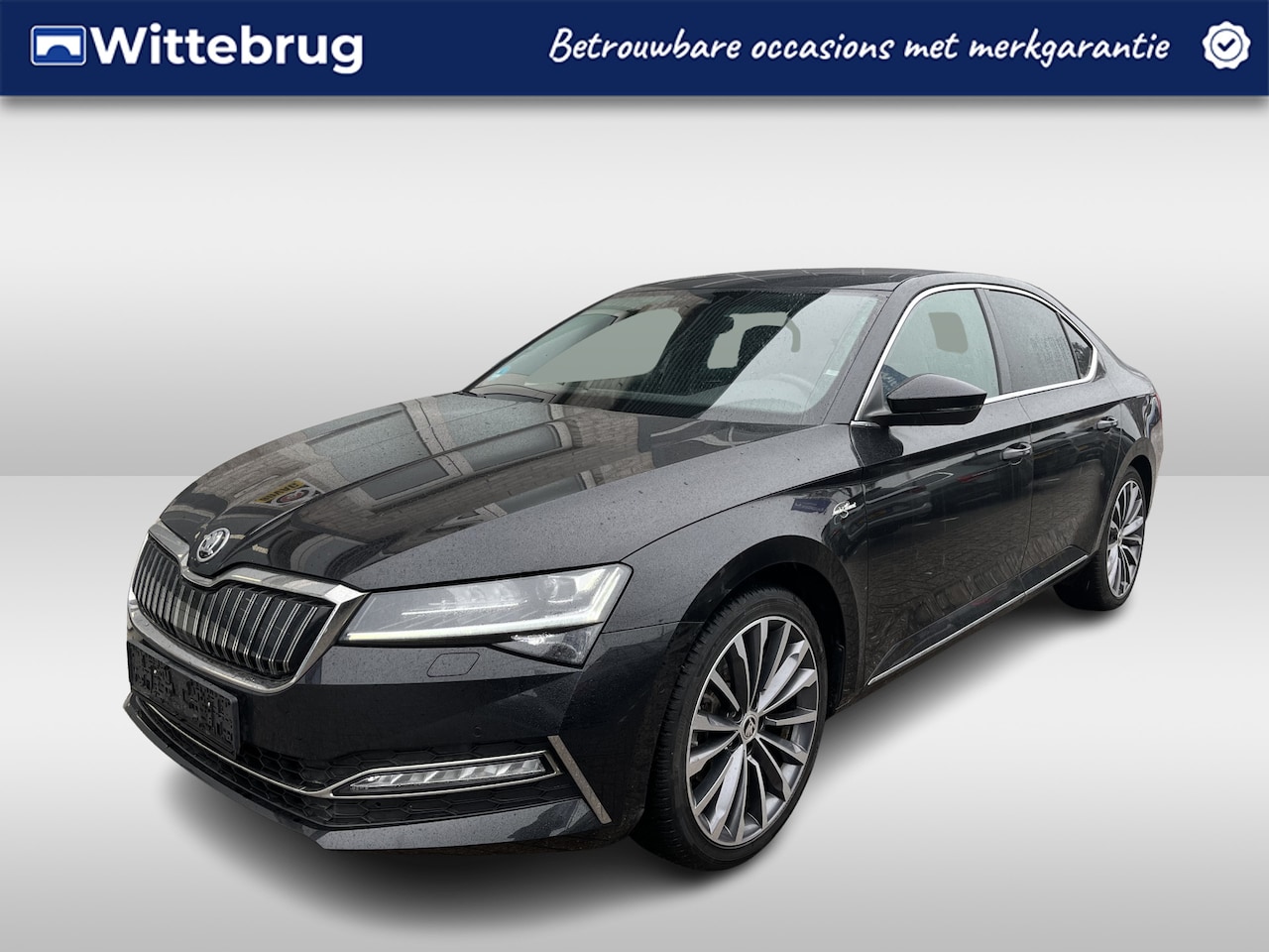 Skoda Superb - 1.4 TSI iV Laurin & Klement / AUTOMAAT/ PANO/ DCC/ MEMORY SEAT/ STOELVERWARM./ PARK.SENSOR - AutoWereld.nl
