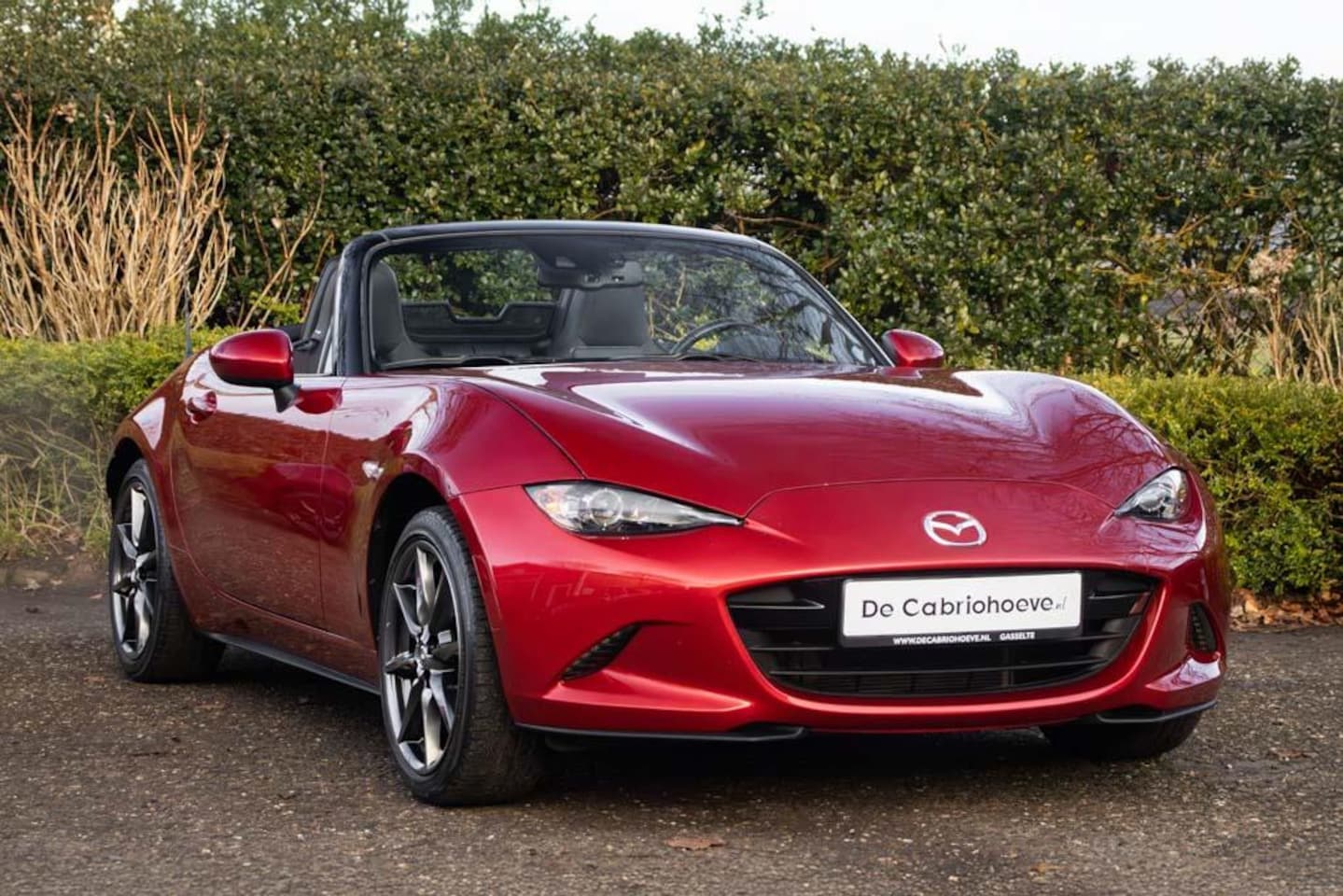 Mazda MX-5 - ND 2.0l SkyActiv-G 160 GT-M Soul Red Metallic - AutoWereld.nl