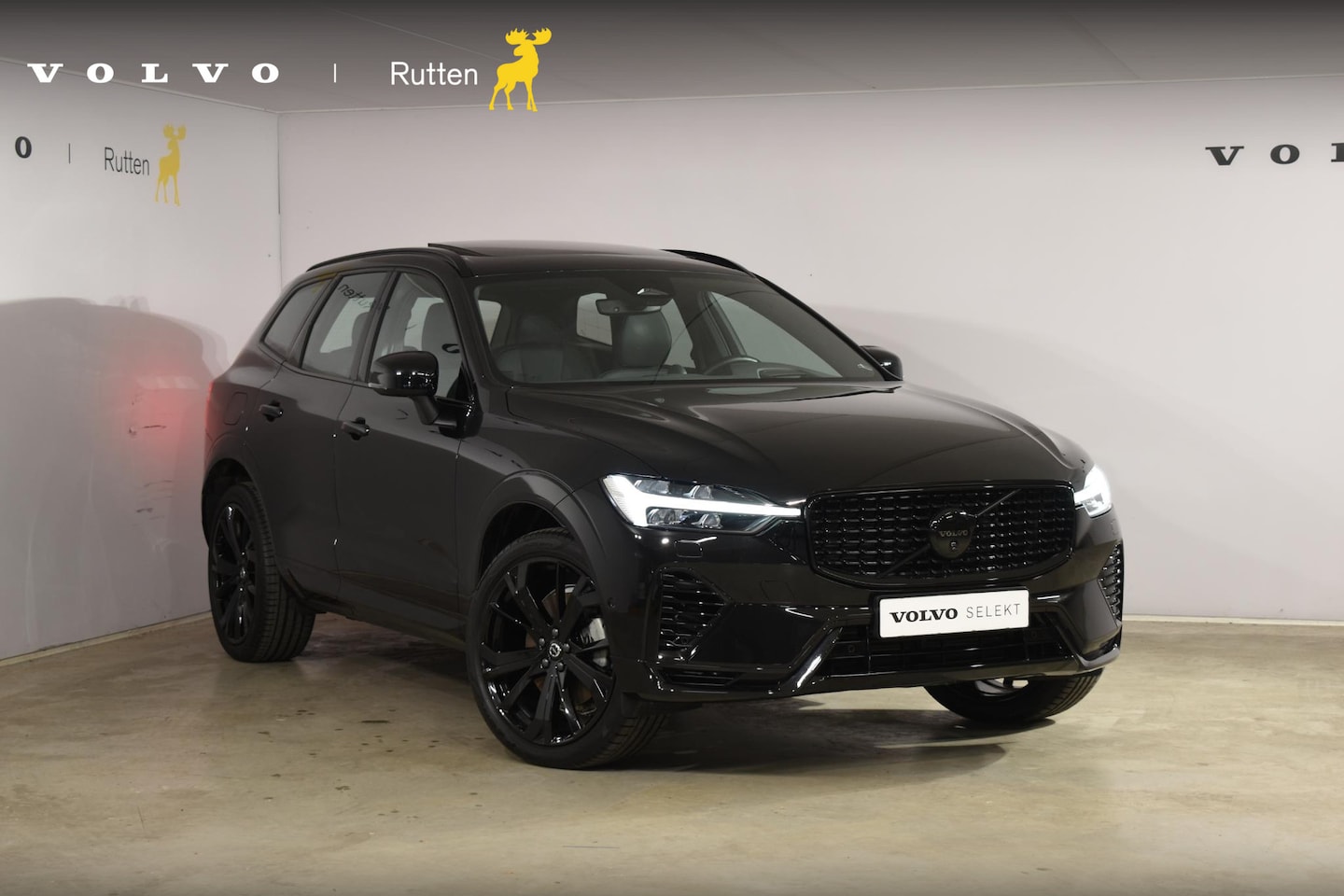 Volvo XC60 - T6 350PK Automaat Plug-in Hybrid AWD Plus Black Edition/ Bowers & Wilkins / Navigatie / 36 - AutoWereld.nl