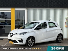 Renault Zoe - R135 Limited 52 kWh | NAP | SOH 95% | Navigatie | Climate Control | Key-less | DAB | LED |