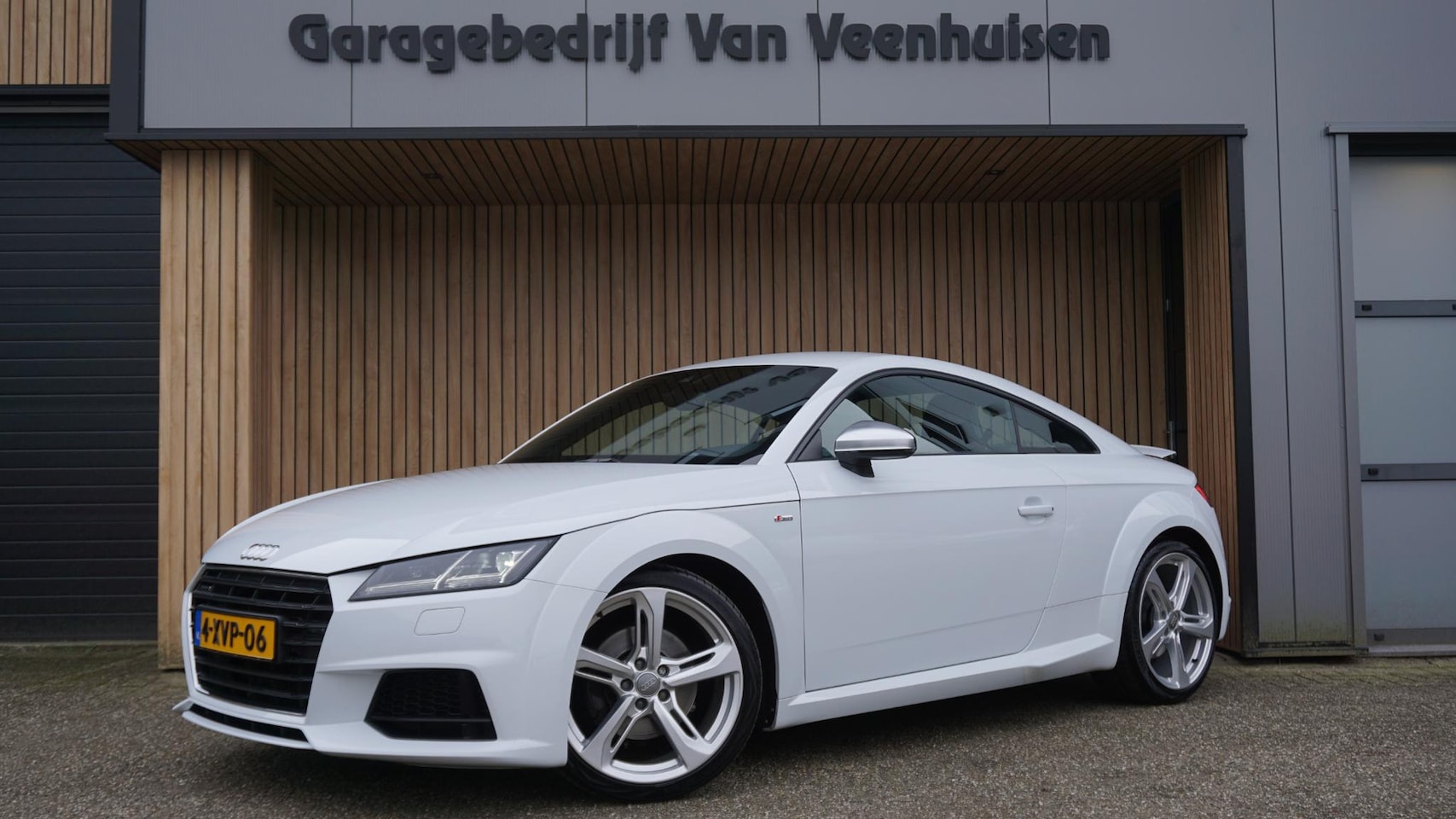 Audi TT - Coupé 2.0 TFSI 230pk Quattro 2x S-Line Schaalstoelen Nappa-Alcantara B&O 19inch LM Sfeerve - AutoWereld.nl