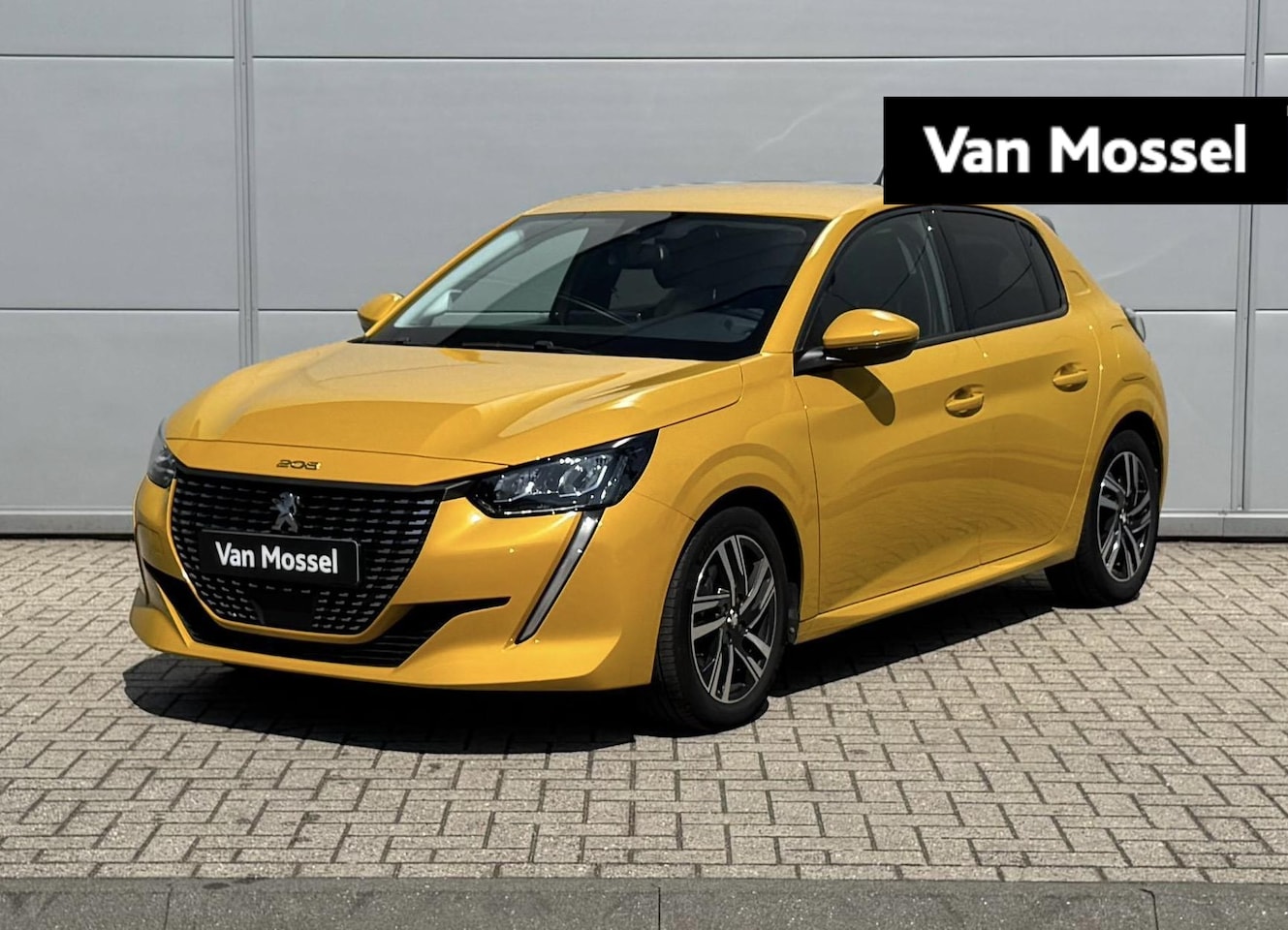Peugeot 208 - 1.2 PureTech Allure | Navi | Camera | CarPlay | Keyless | Getint Glas | - AutoWereld.nl