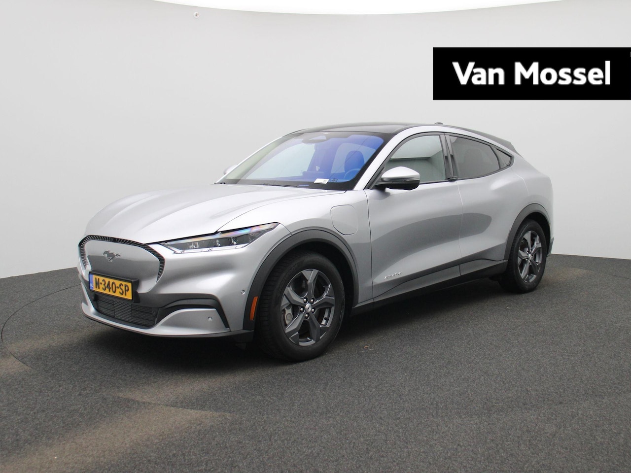 Ford Mustang Mach-E - RWD 75 kWh | B&O | Winter Pakket | Camera | Elektrische Achterklep | Carplay | Led Verlich - AutoWereld.nl