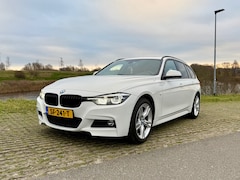 BMW 3-serie Touring - 320i M Sport Executive