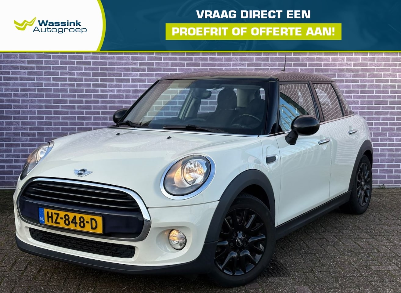 MINI Cooper - Mini 5-Deurs (f55) 1.5 136pk Business I Navigatie - AutoWereld.nl