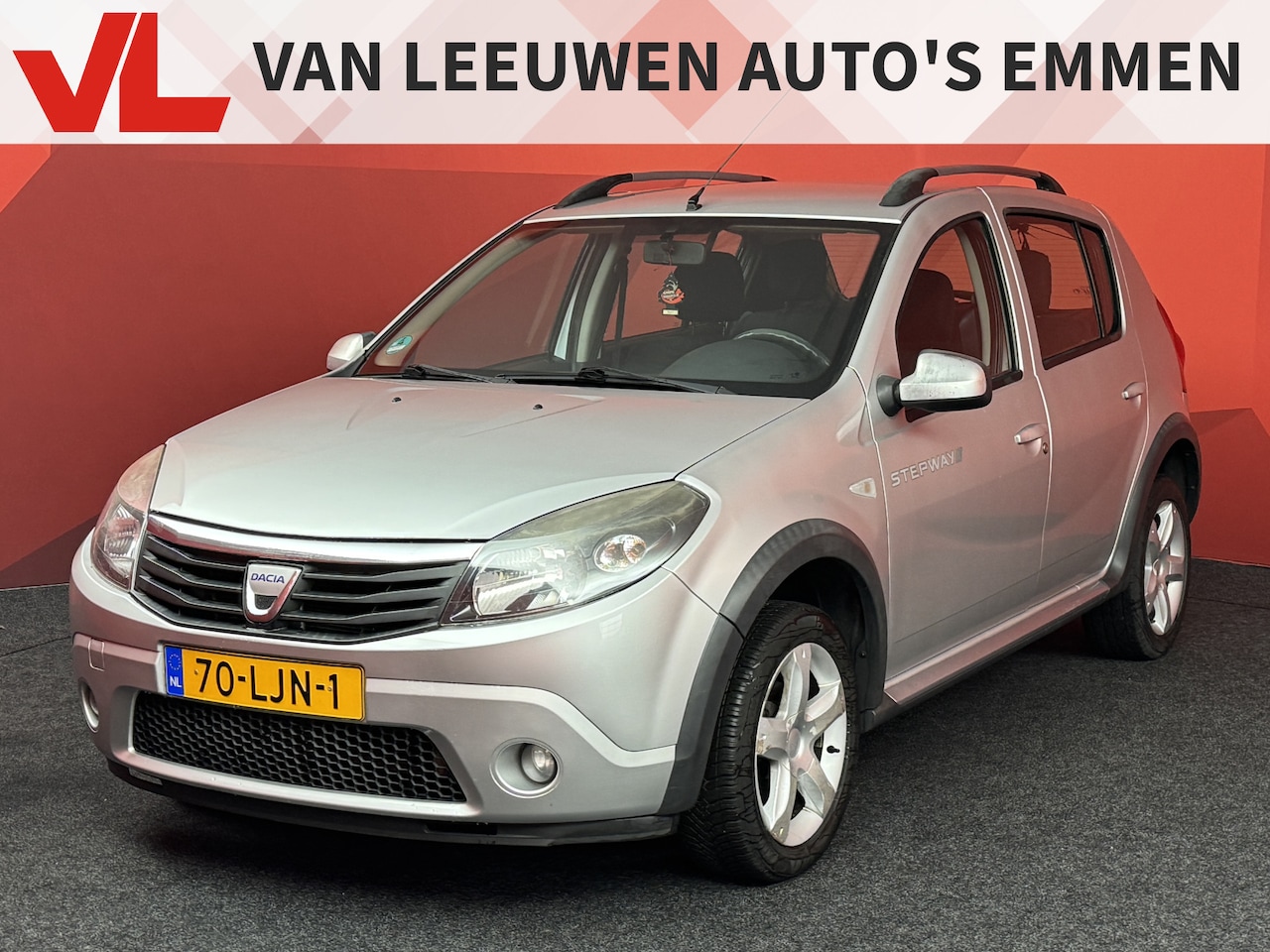 Dacia Sandero Stepway - 1.6 | Airco | Trekhaak - AutoWereld.nl