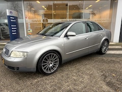 Audi A4 Limousine - 3.0 quattro Automaat verbruikt olie