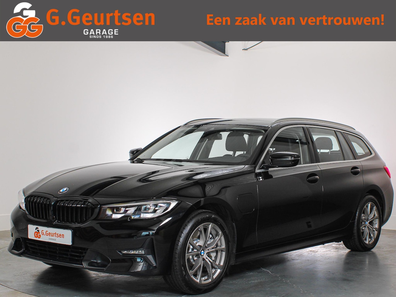BMW 3-serie Touring - 330e Business Edition Plus Trekhaak, Sportstoelen, DAB, Cruise Control, Apple Carplay, - AutoWereld.nl