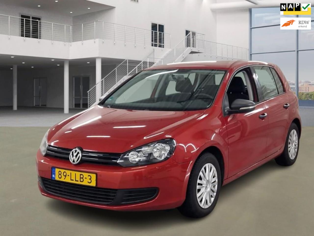 Volkswagen Golf - 1.2 TSI Trendline BlueMotion|uniek km stand laag met nap origineel Nederlands auto - AutoWereld.nl
