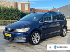 Volkswagen Touran - 1.5 TSI 150PK Highline Business | 7p | STOELVERW | CAMERA | NAVI VIA APP | 17 INCH | ADAPT
