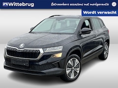 Skoda Karoq - 1.0 TSI 110pk Ambition / Navigatie by APP / LM 17 inch / Camera / LED / Parkeersensoren /