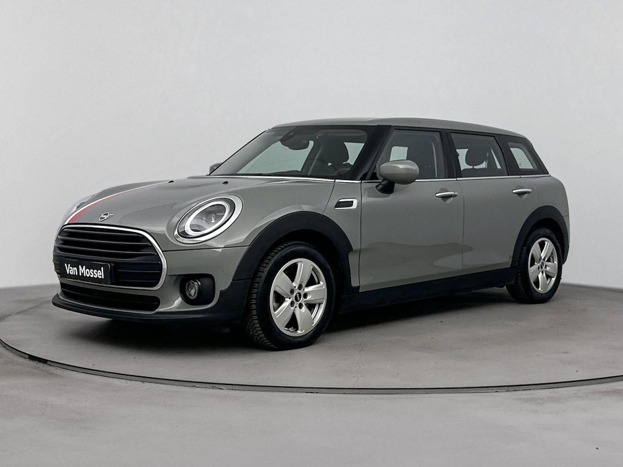 MINI Clubman - Mini 1.5 Cooper Business Edition 136PK | Automaat | Achteruitrijcamera | Navigatie | Clima - AutoWereld.nl