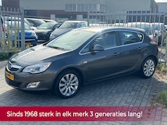 Opel Astra - 1.4 Turbo Cosmo 120PK NL AUTO NAP 2e EIGENAAR CRUISE l TREKHAAK l LEER l AIRCO l PDC DEALE