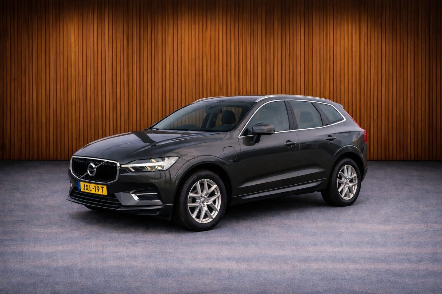 Volvo XC60 - 2.0 Recharge T8 AWD Business Pro 2.0 Recharge T8 AWD Business Pro - AutoWereld.nl