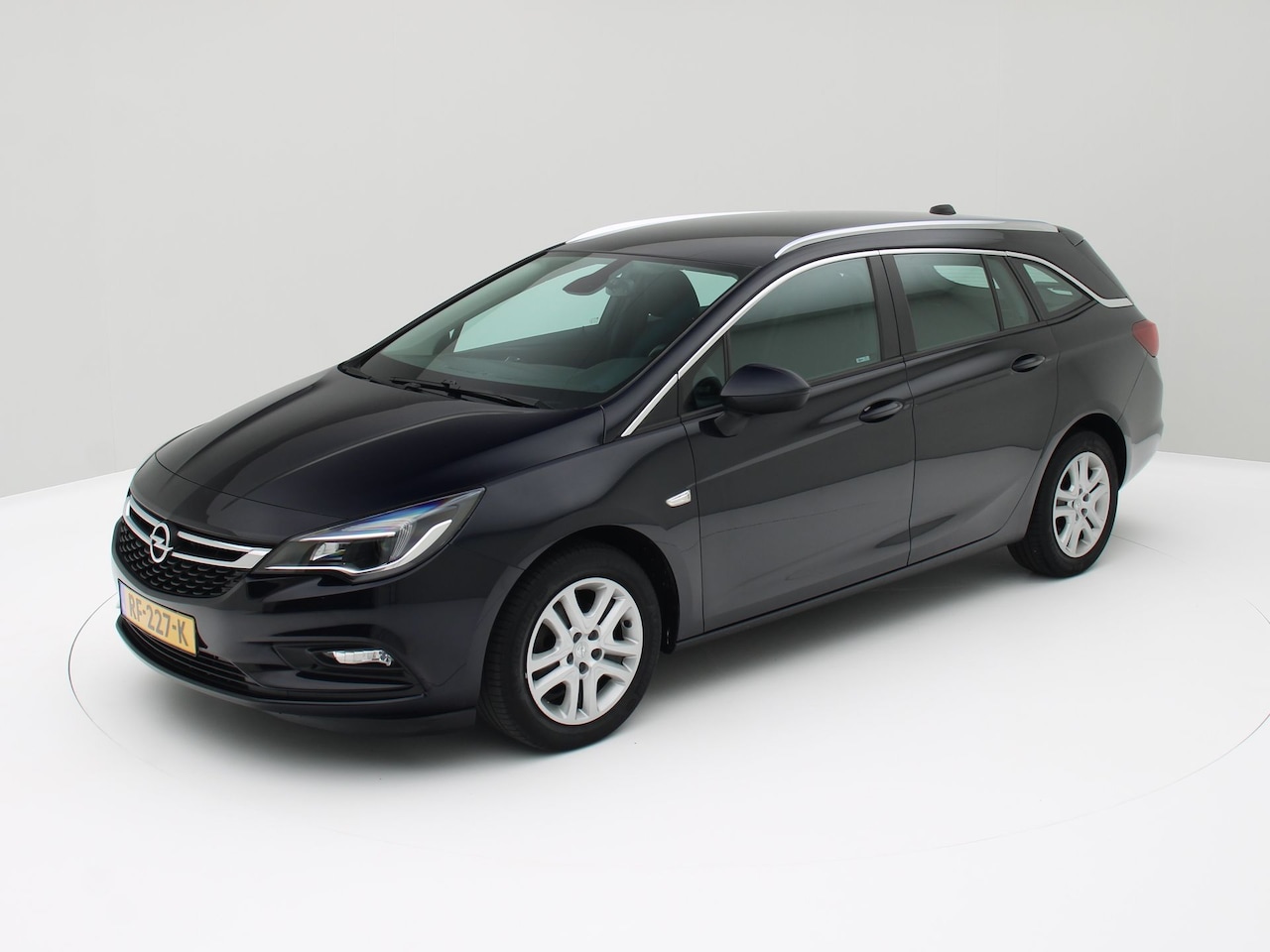 Opel Astra Sports Tourer - 1.0 Online Edition Automaat - AutoWereld.nl