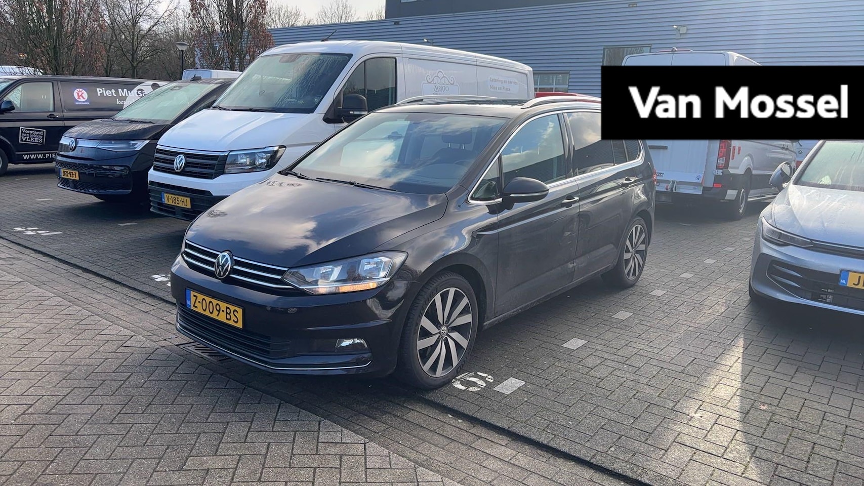 Volkswagen Touran - 1.5 TSI Comfortline Business | 150 PK | | Automaat | 7-Zits | Automatisch Achterklep |  Pa - AutoWereld.nl