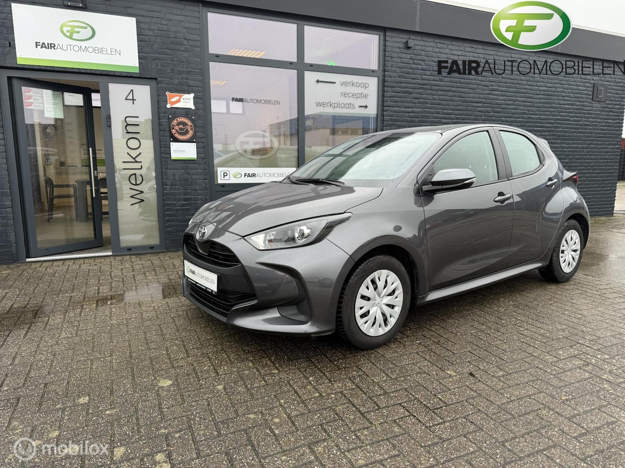 Toyota Yaris - 1.0 VVT-i Active 1.0 VVT-i Active - AutoWereld.nl
