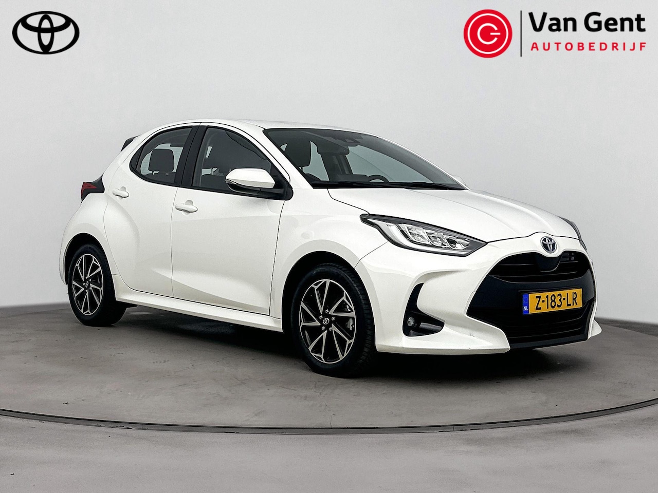 Toyota Yaris - 1.5 Hybrid Dynamic | Apple Carplay / Android Auto | Stoelverwarming | Adaptive Cruise | Cl - AutoWereld.nl