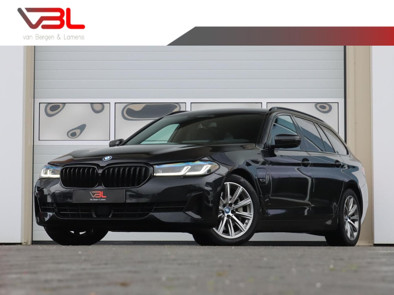 BMW 5-serie Touring - 530e High Executive | Luxury-line SOH 97% - AutoWereld.nl
