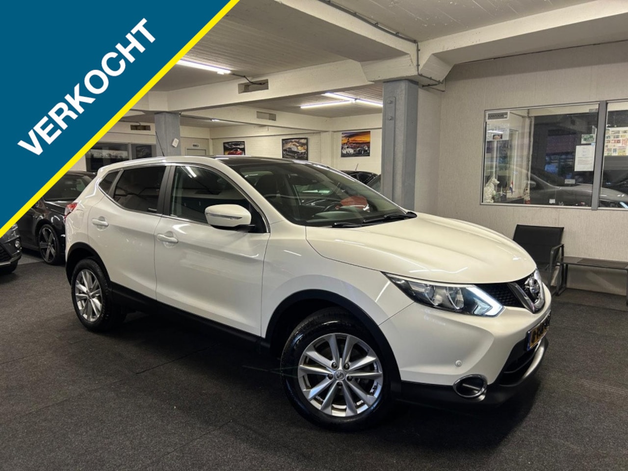 Nissan Qashqai - 1.2 *NAP*PANO*NAVI*LED*Velgen - AutoWereld.nl