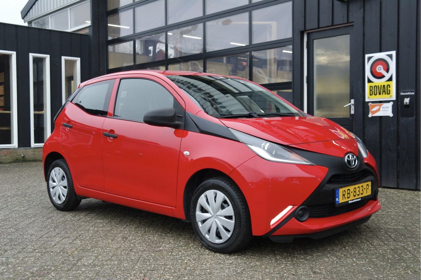 Toyota Aygo - 1.0 VVT-i x-fun | Airco | Cruise | El. Pakket | NL-Auto - AutoWereld.nl