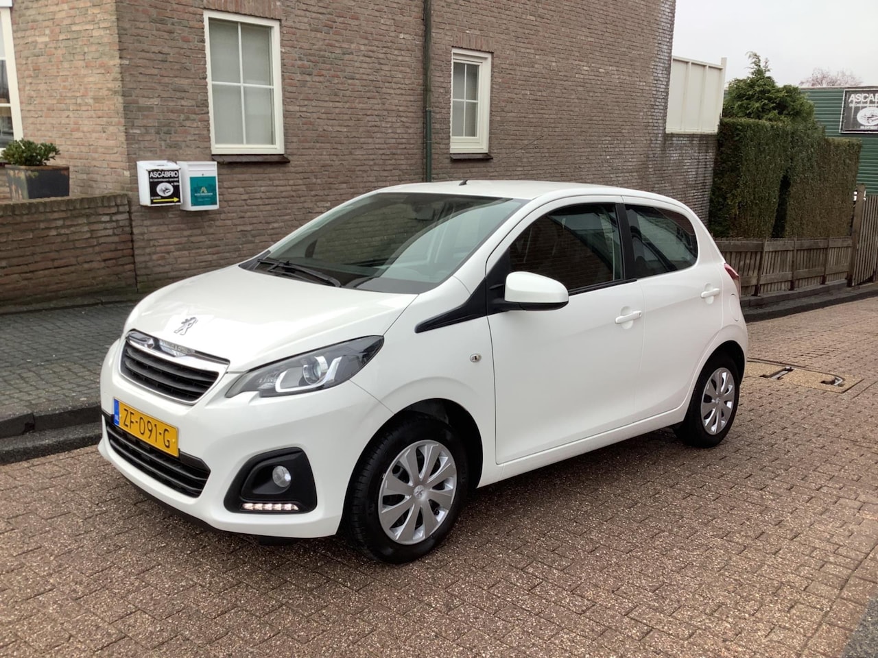 Peugeot 108 - 1.0 e-VTi Active airco - AutoWereld.nl