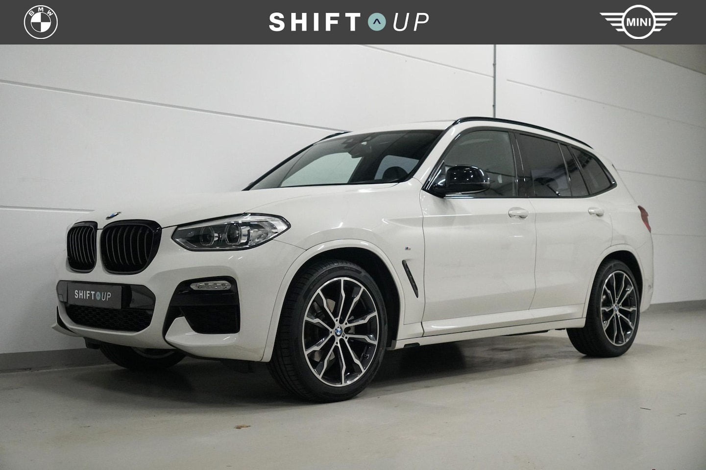 BMW X3 - xDrive20i M-Sport | Panoramadak | Elektr. Trekhaak | Elektr. Stoelen - AutoWereld.nl
