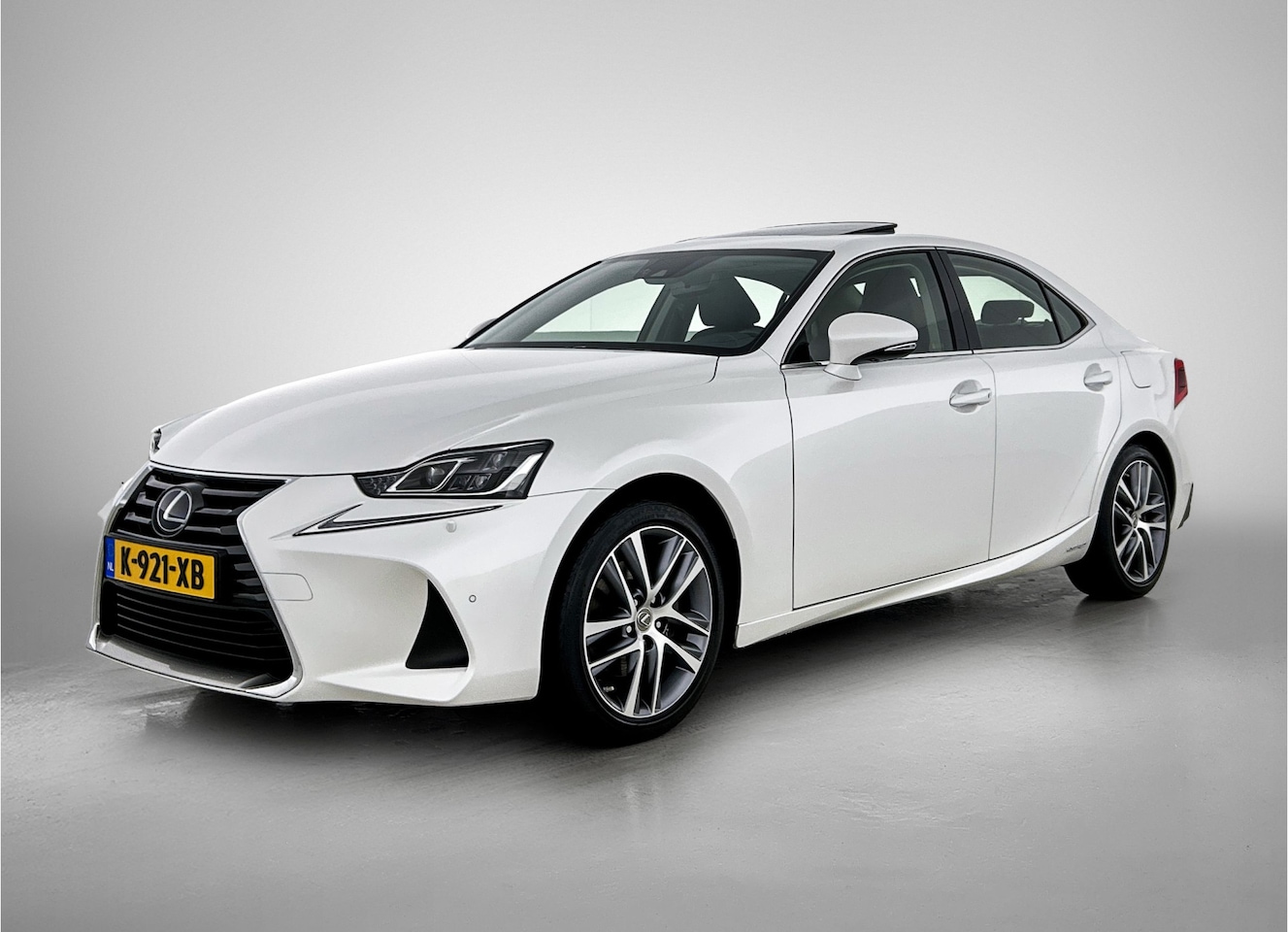 Lexus IS - 300h Hybrid Business Line 300h Hybrid Business Line - AutoWereld.nl