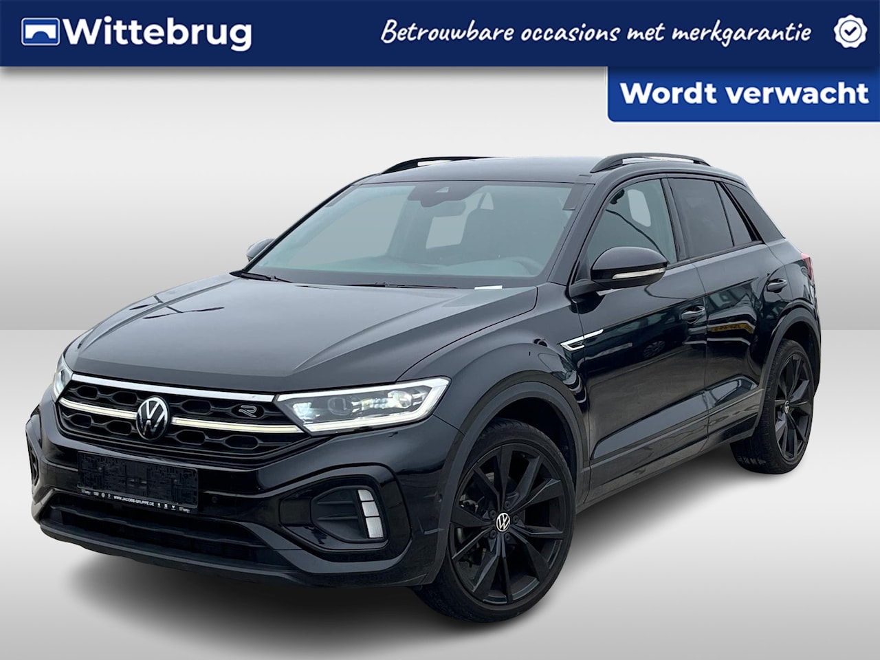 Volkswagen T-Roc - 1.5 TSI 150pk R-Line / Black style / IQ LED / Virtual cockpit pro / Afneembare trekhaak / - AutoWereld.nl
