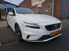 Volvo V40 - 2.0 T4 Business Sport