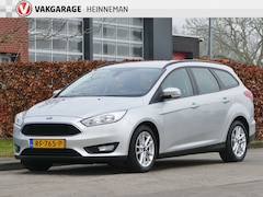 Ford Focus Wagon - 1.0 Lease Edition | verwarmde voorruit | navigatie | trekhaak
