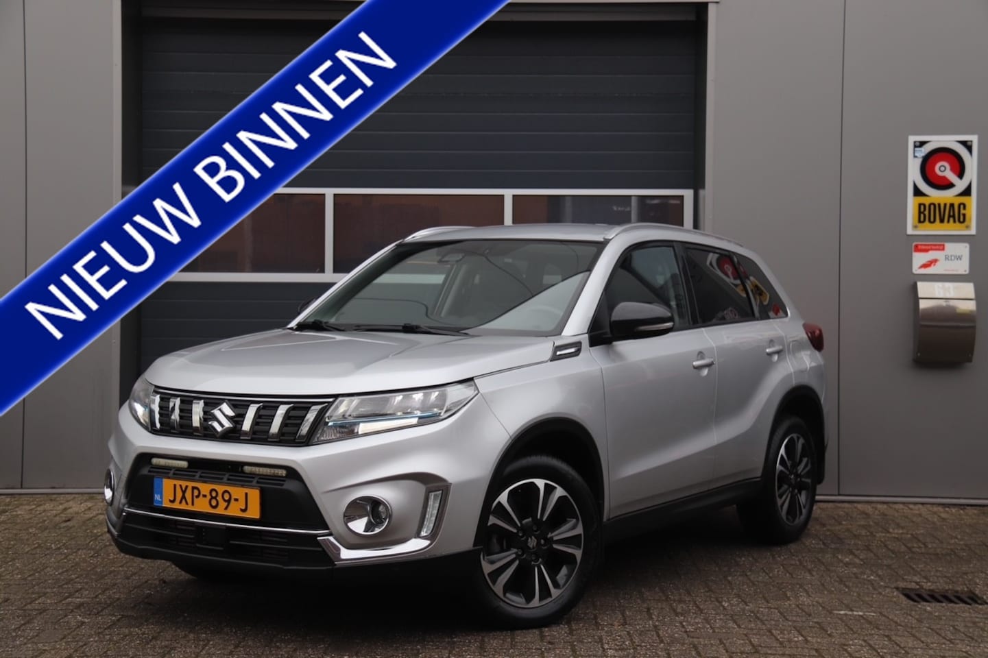 Suzuki Vitara - 1.4 Boosterjet Style Smart Hybrid 1.4 Boosterjet Style Smart Hybrid, Stoelverwarming, Camera, Cruise - AutoWereld.nl