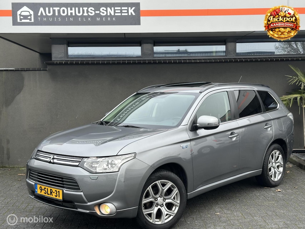 Mitsubishi Outlander - 2.0 PHEV Instyle | Dealeronderhouden - AutoWereld.nl