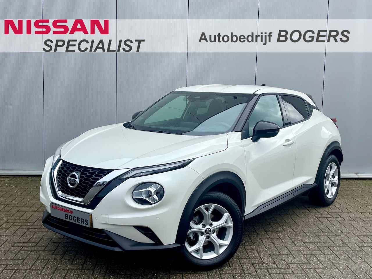 Nissan Juke - 1.0 DIG-T N-Connecta Automaat Navigatie ( via Apple Carplay/Android auto ), Climate Contro - AutoWereld.nl