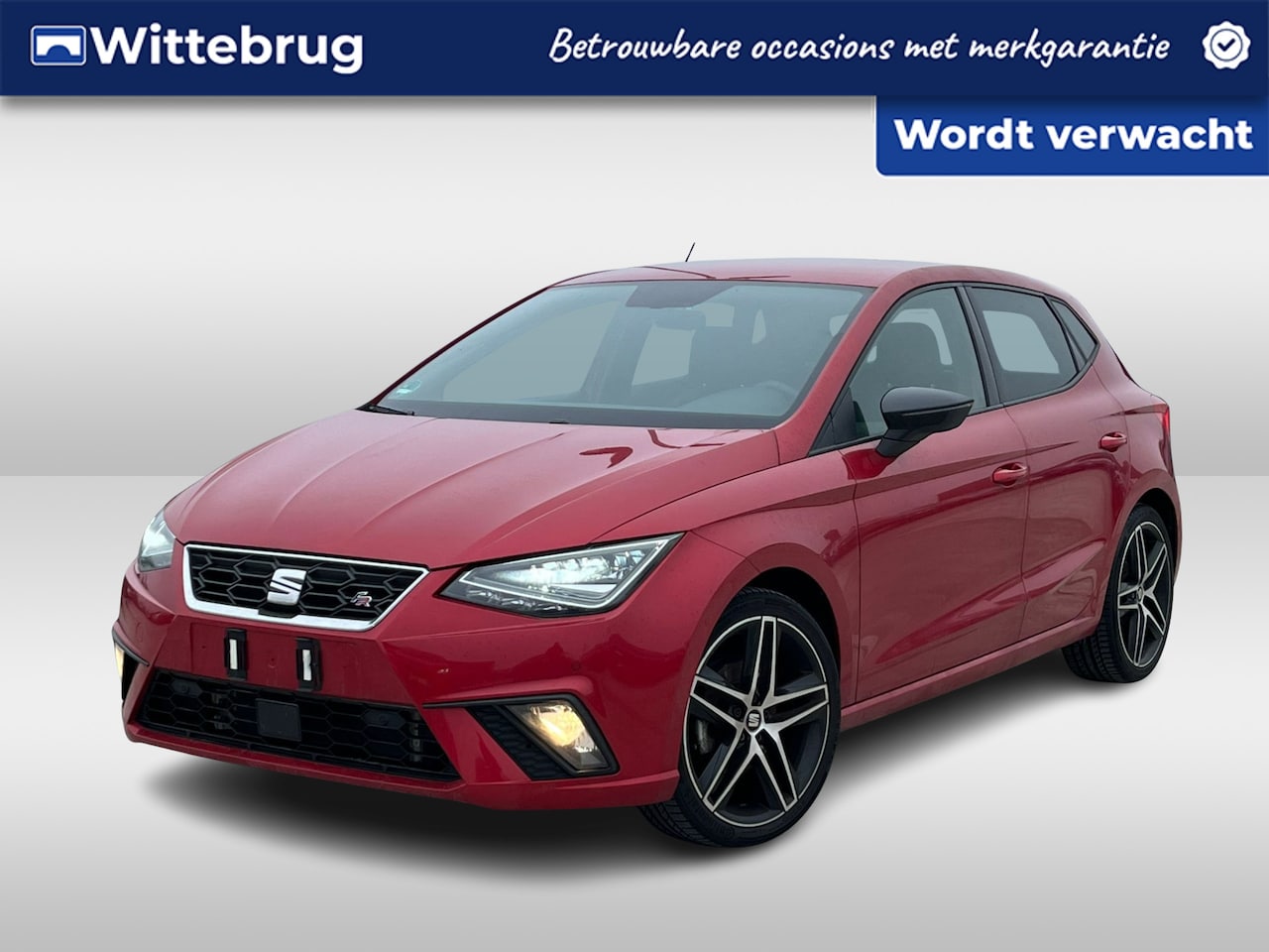 SEAT Ibiza - 1.0 TSI 110pk FR / LED koplampen / Navigatie / Camera / Stoelverwarming / Half leder Alcan - AutoWereld.nl