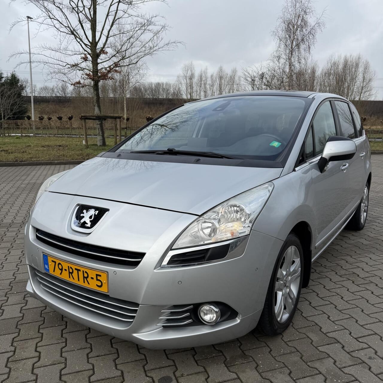 Peugeot 5008 - 1.6 GT 7 Persoon | NW APK | INRUIL MOGEKIJK - AutoWereld.nl