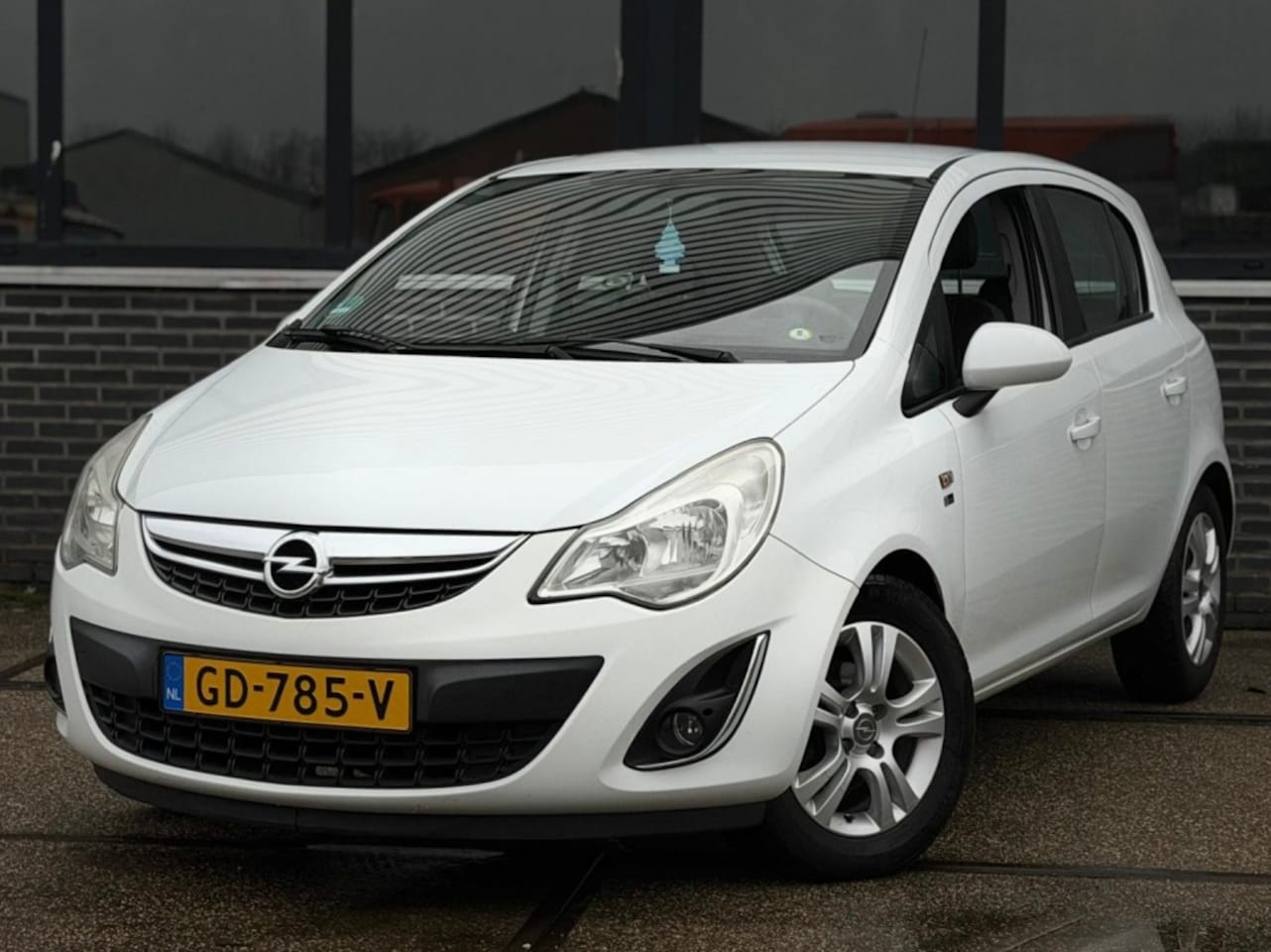 Opel Corsa - 1.2-16V Business+ |CLIMA |NAVI |NIEUWE APK - AutoWereld.nl