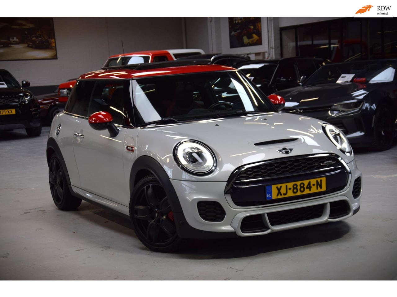 MINI John Cooper Works - Mini 2.0 Chili Aut.|Panoramadak|Head-up|231pk!| - AutoWereld.nl