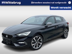 SEAT Leon - 1.4 TSI eHybrid PHEV 204pk DSG FR / Panoramadak / Camera / Half Leder Alcantara / Memory B
