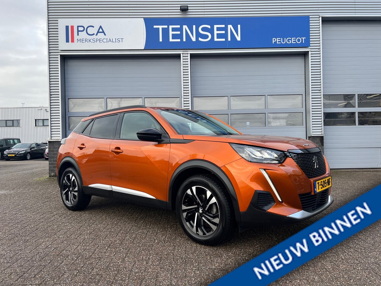 Peugeot 2008 - 1.2 PureTech 130PK Automaat | Allure Pack | Camera | Adaptive Cruise control | Stoelverwar - AutoWereld.nl