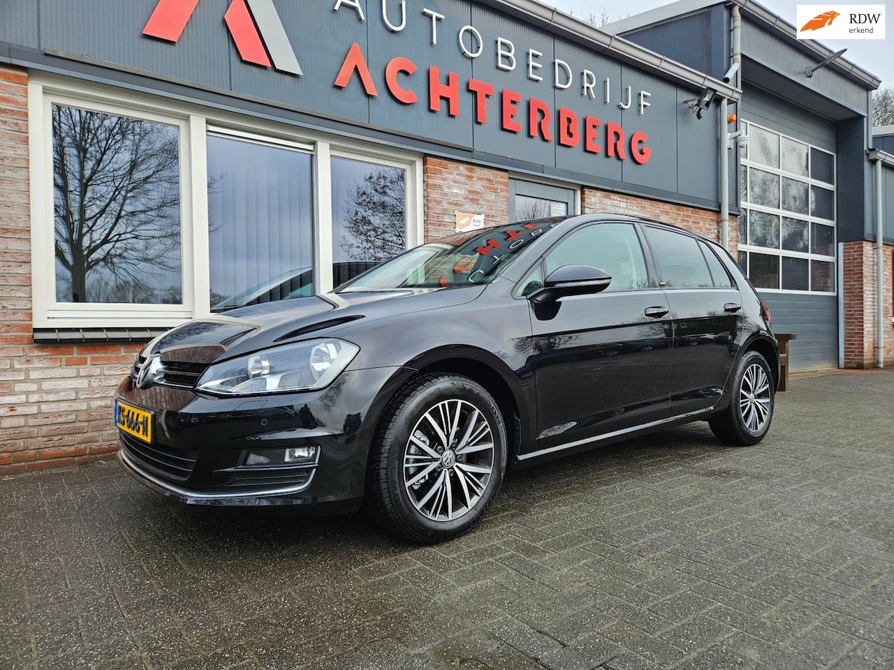 Volkswagen Golf - 1.4 TSI ACT Business Edition 150PK! Carplay! Airco/Clima! Navigatie! Cruise Control! Nette - AutoWereld.nl