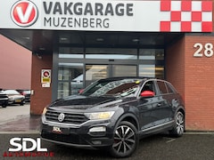 Volkswagen T-Roc - 1.5 TSI Style // BEATS AUDIO // TREKHAAK // NAVI // PDC // ADAPTIVE CRUISE // APPLE CARPLA