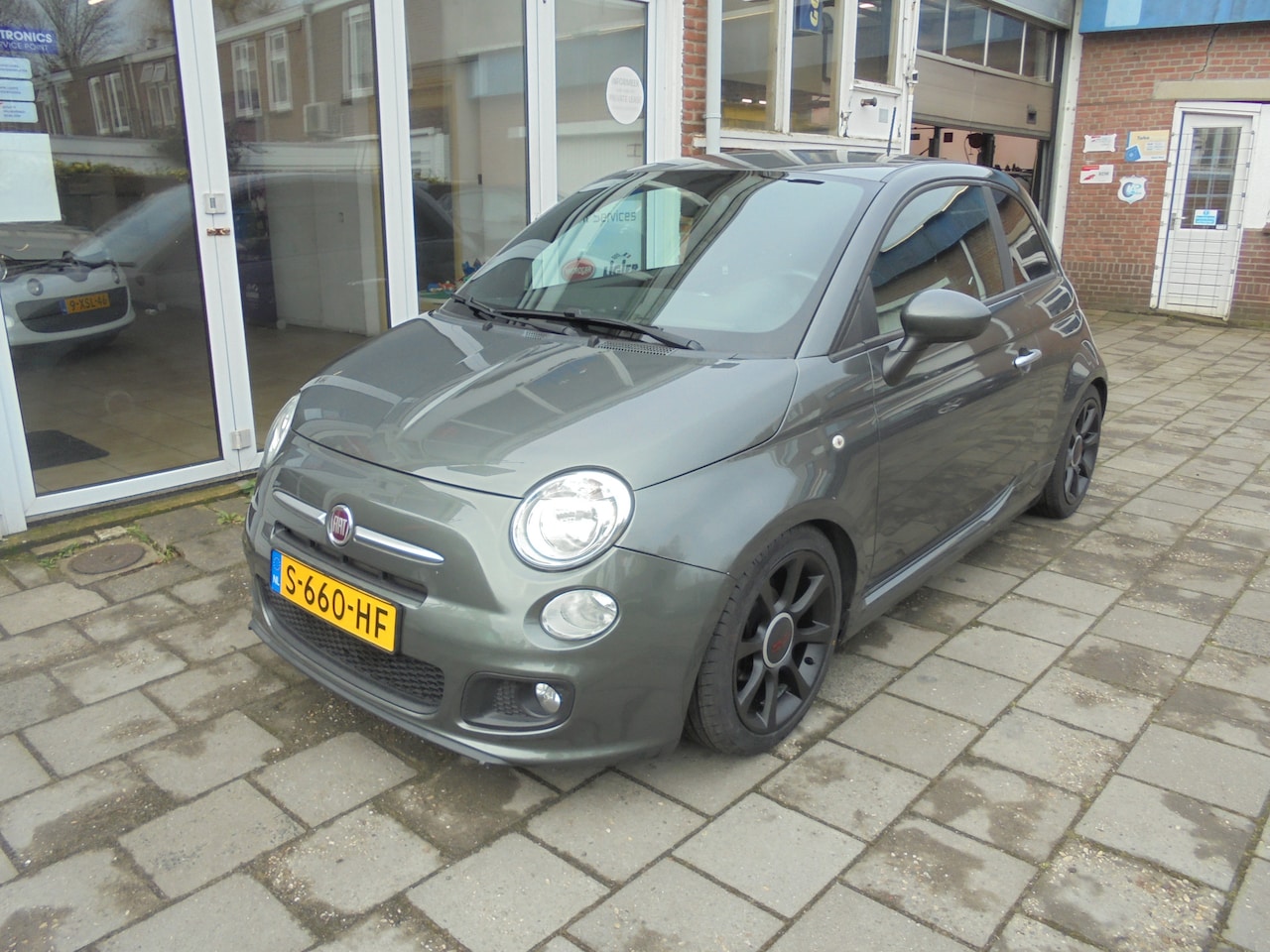 Fiat 500 - 1.2 S Airco, ParksensorenAchter, Sportstoelen, Navigatiesysteem, Boordcomputer, - AutoWereld.nl
