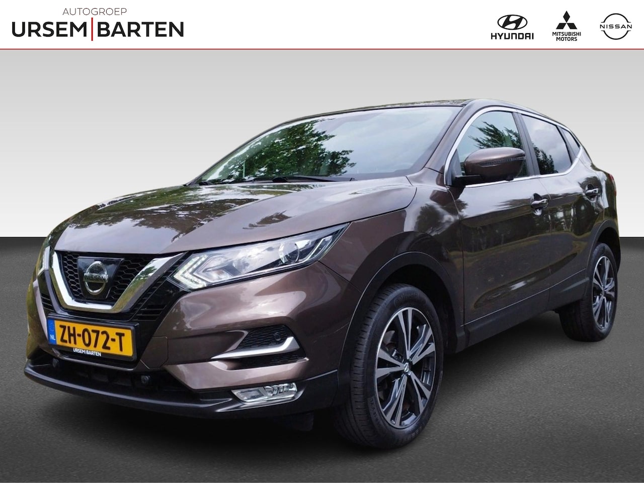 Nissan Qashqai - 1.6 N-Connecta | Trekhaak | Stoelverwarming Half leder | 360 Camera | Comfort pakket - AutoWereld.nl