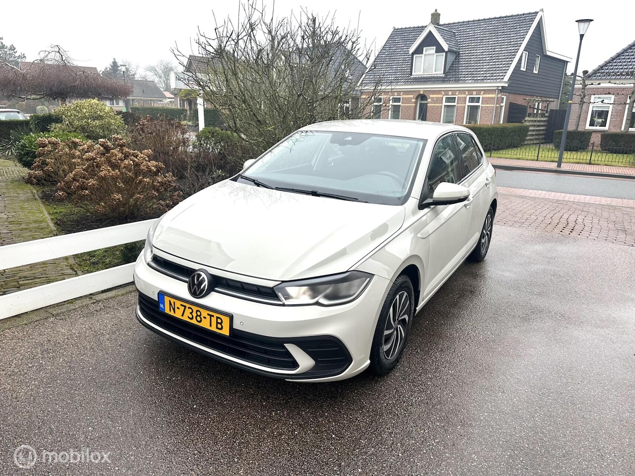 Volkswagen Polo - 1.0 TSI 95PK LIFE NIEUW MODEL LED VERLICHTING CARPLAY NAVIGATIE ADAPTIEVE CRUISE CONTROLE - AutoWereld.nl
